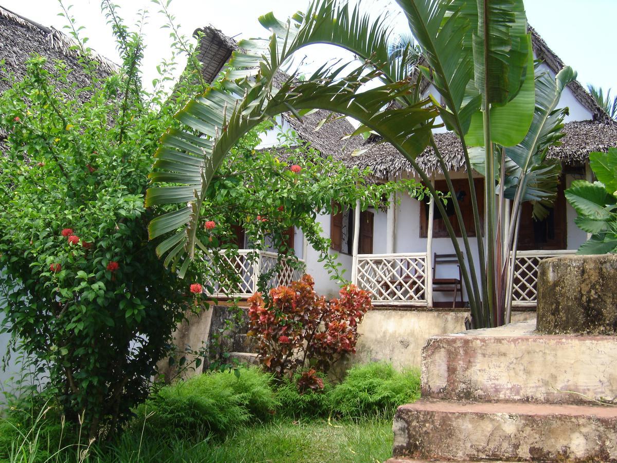 Hotel La Caravelle Ambatoloaka  Extérieur photo